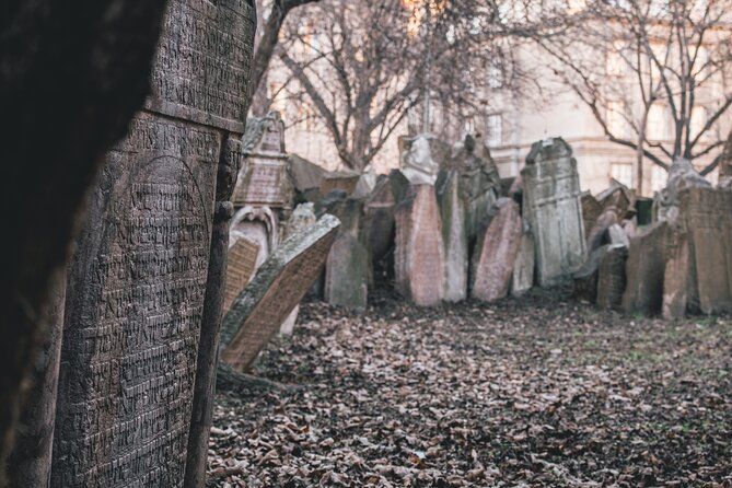 Prague Full-Day City Walking Tour and Petrin Tower - Exploring the Jewish Quarter (Josefov)