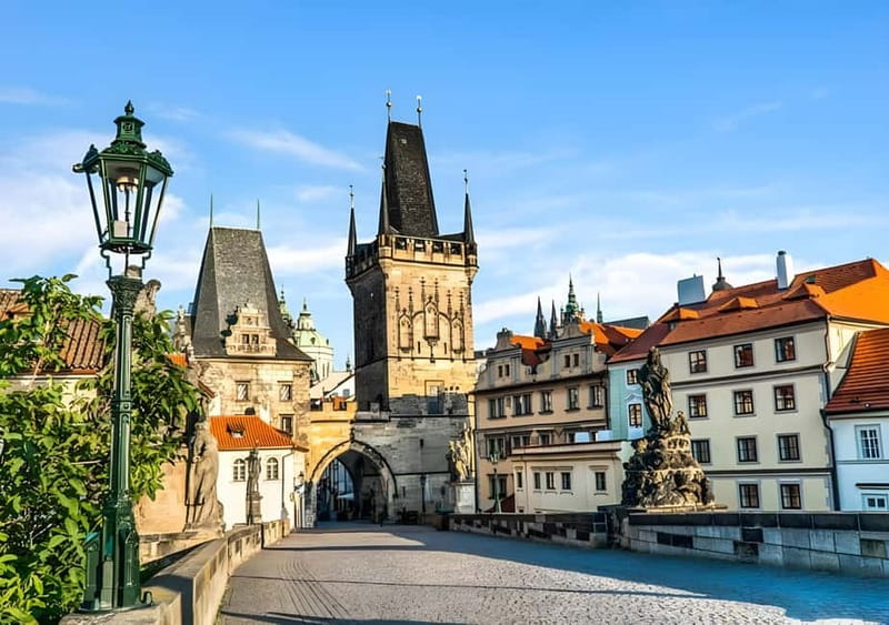 Prague: Full-Day Guided Tour of Prague in a Small-Group - A Tasty Czech Lunch and Cultural Break