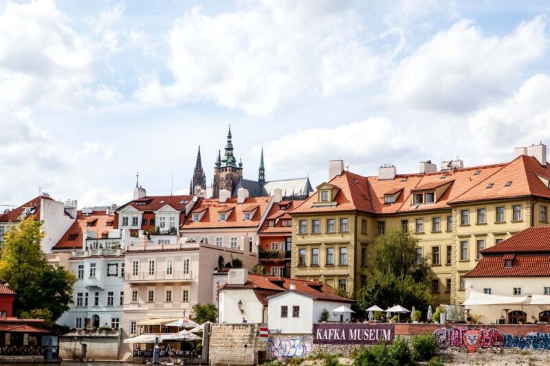 Prague: Full-Day Sightseeing Tour with Cruise and Lunch - The Magnificence of Prague Castle and Saint Vitus Cathedral