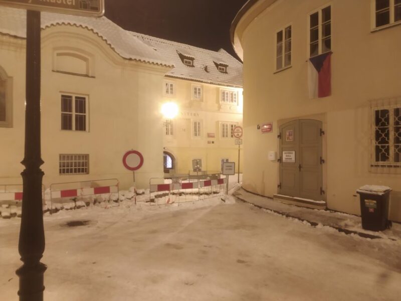 Prague: Ghost Walking Tour - Comparing This Tour to Other Haunted Experiences in Prague