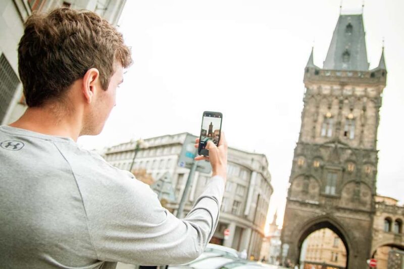 Prague: Golden Hour Walking Tour with Photos - Logistics and Group Atmosphere