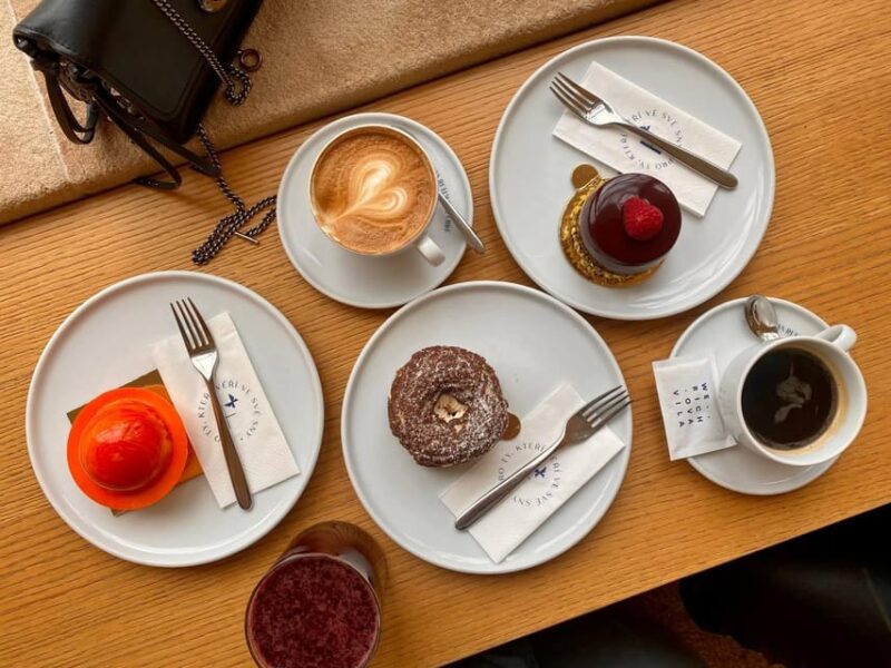 Prague: Guided Sweet Gourmet Walking Tour - Logistics: Meeting, Duration, and Accessibility
