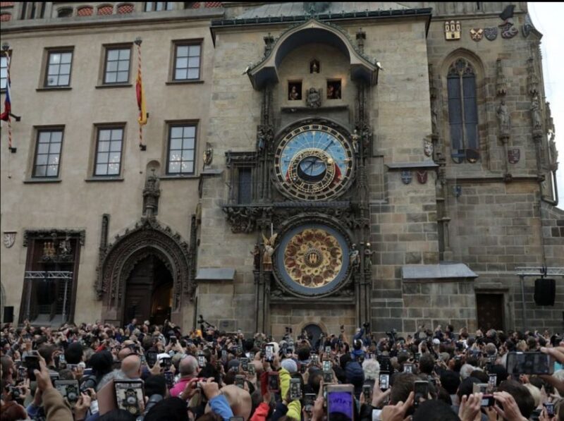 Prague: Half-Day City Highlights Walking Tour - The Jewish Quarter and Its Exterior Tour