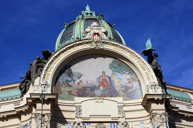 Prague Highlights in Half a Day - Admiring Architectural Gems on the Facade of U Novaku