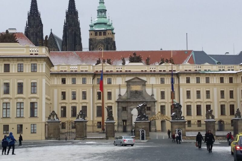 Prague: Historic City Center Bus Tour with Top Sights - The Castle District Stop and Short Stroll