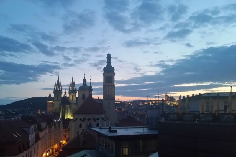 Prague: Historic City Center Bus Tour with Top Sights - Audio Commentary in 26 Languages