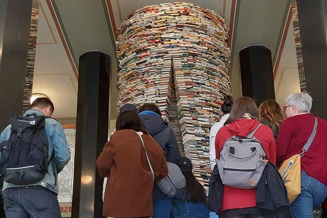 Prague Historical City Center Essential Walk - Visiting Local Spots Favored by Residents