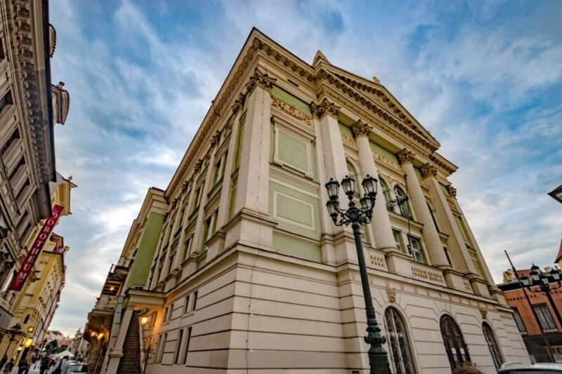 Prague: Legendary Beer Tour with Dinner - Key Points