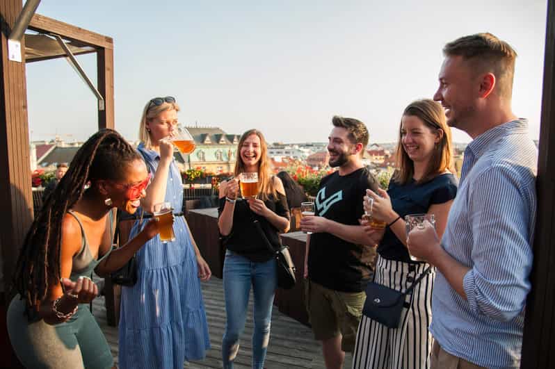 Prague: Local Pub Walking Tour with 5 Beers - Starting Point at the Franz Kafka - Rotating Head