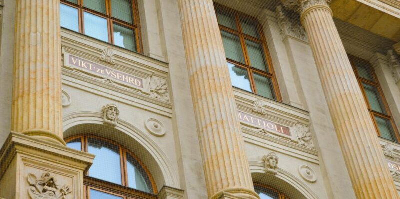 Prague: National Museum Ticket & Online Audioguide City Tour - Exploring Prague’s Old Town Square and Its Surroundings