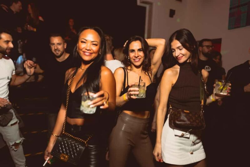 Prague: New Years Eve Club Crawl with 2hr Open Bar & DJ's - Pros and Cons of the Prague New Years Eve Club Crawl