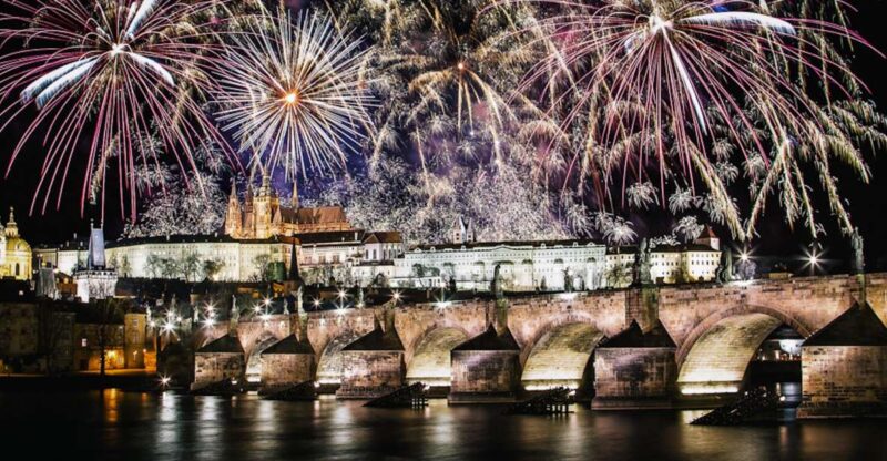 Prague: New Year's Eve Pub Crawl & Shots Bar Club Entry - Key Points