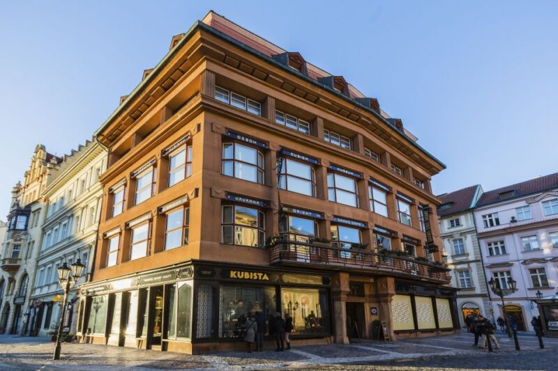 Prague: Old Town and Jewish Quarter 2-Hour Walking Tour - Discover Prague’s Old Town and Jewish Quarter in Just 2 Hours