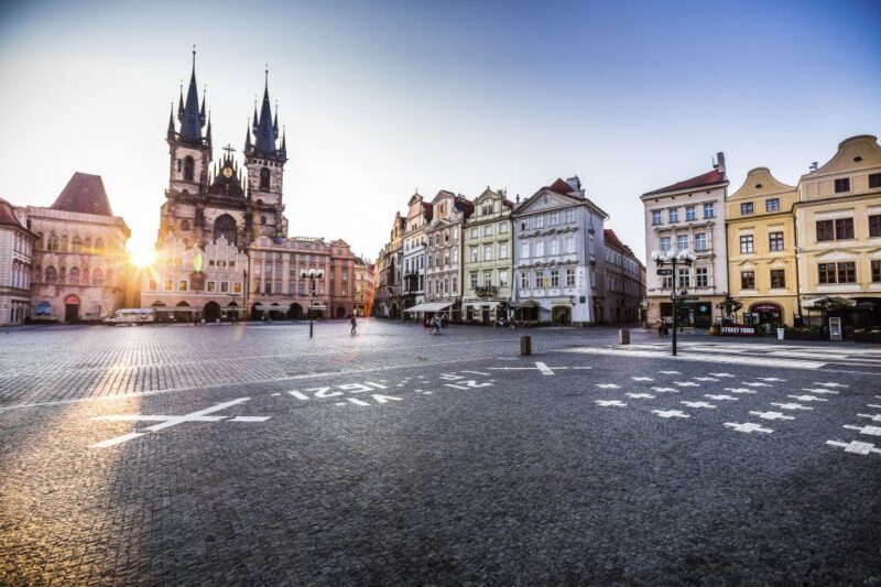 Prague: Old Town and Jewish Quarter 2-Hour Walking Tour - The Powder Tower and Municipal House: Gothic and Art Nouveau Marvels