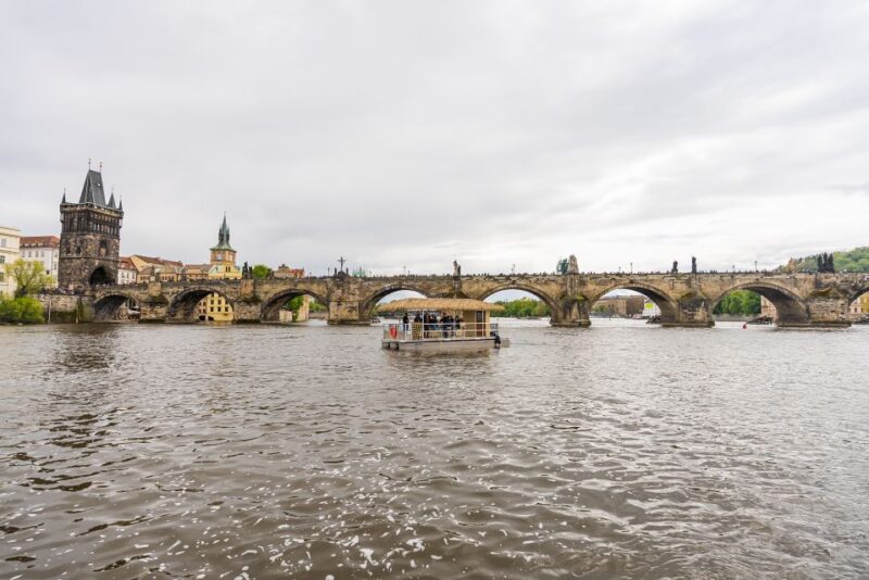 Prague: Party Tiki Boat Sightseeing Cruise with Drinks - Key Points