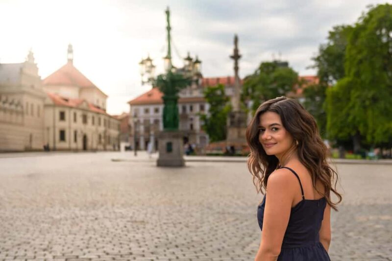 Prague: Photoshoot with a French- and/or English-speaking photographer - Key Points