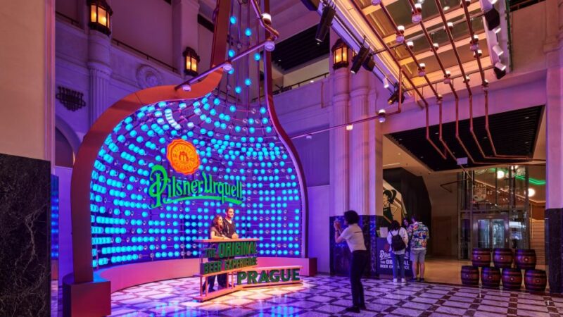 Prague: Pilsner Urquell Experience & Beer Tasting - Tasting Pilsner Urquell in the Beer Hall