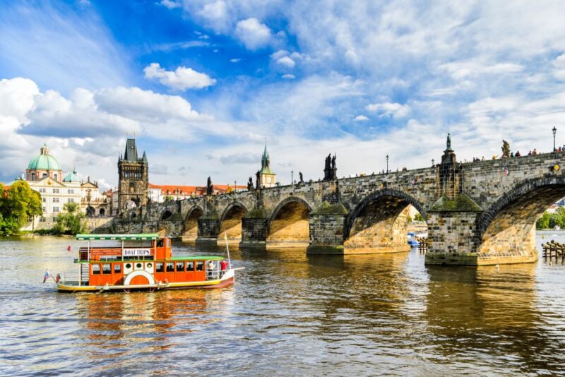 Prague: Prague Castle and Little Quarter Guided Walking Tour - Key Points