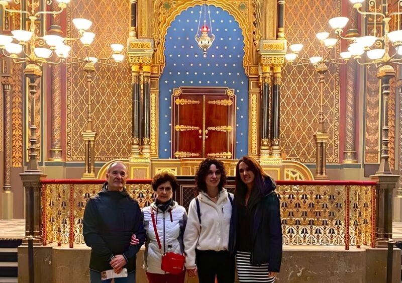 Prague: Prague Synagogues & the Jewish Cemetery Guided Tour - Practicalities and What’s Included