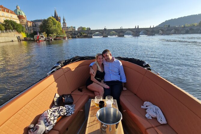Prague Private Boat Tour 4 Hours - Navigating the Scenic South: Vysehrad and Residential Neighborhoods