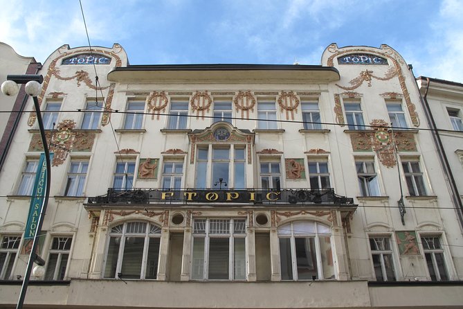 Prague Private Cubism and Art Nouveau Walking Tour - The House of the Black Madonna: The Quintessential Cubist Building