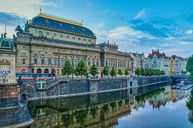 Prague private day tour from Vienna ( local guide ) - Comfortable Transport and Scenic Drive Back to Vienna