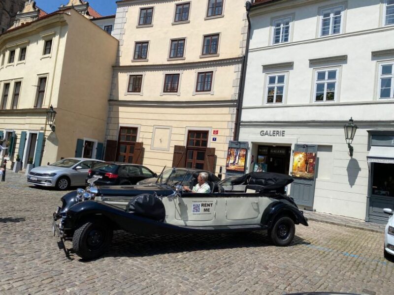 Prague: Private Tour by Vintage Car - Iconic Bridges and the Castle Complex