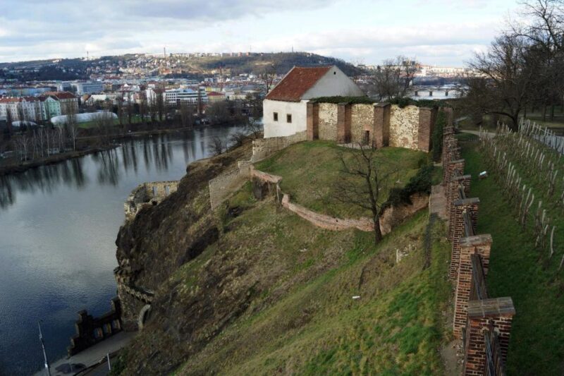 Prague: Private tour to the historic fortress of Vyehrad - Navigation and Ease of Access
