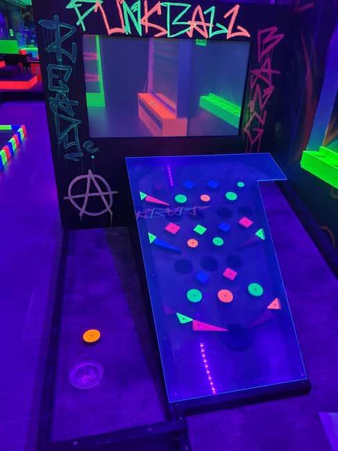 Prague: Punk Minigolf Glow-in-the-Dark Entry Ticket - Discover Prague’s Most Colorful Glow Minigolf Experience