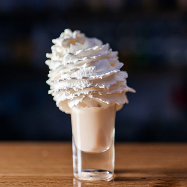 Prague: Shots Bar & Club Experience with Welcome Cocktail - Meeting and Ending at the Same Spot