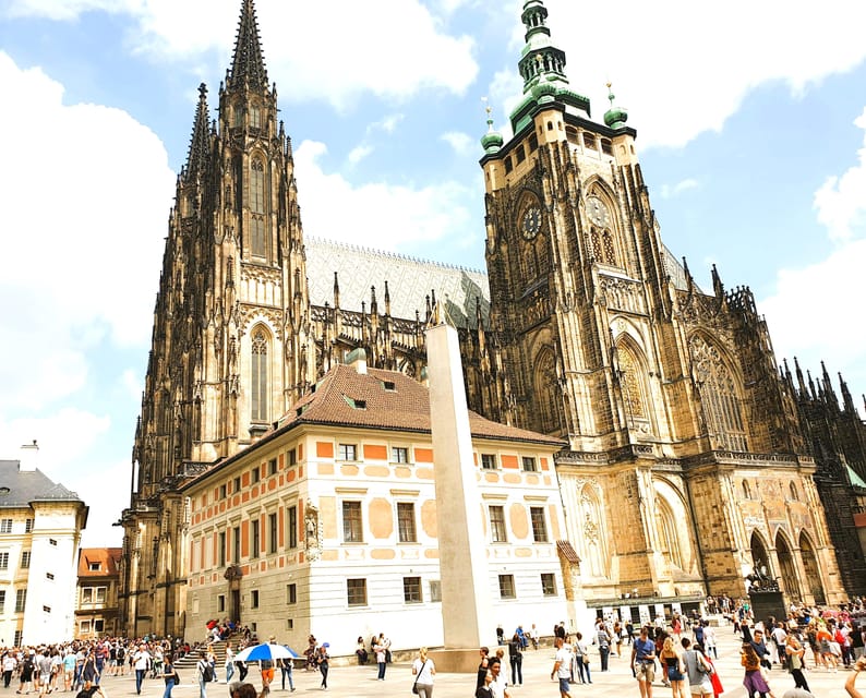 Prague: Skip-the-line Castle Ticket and Optional Audio Guide - Navigating the Complex with the Online Audio Guide