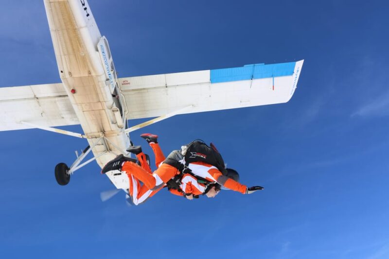 Prague: Tandem Skydiving 14,000ft over Prague with Transfers - Preparing for Your Tandem Skydiving Jump in Prague