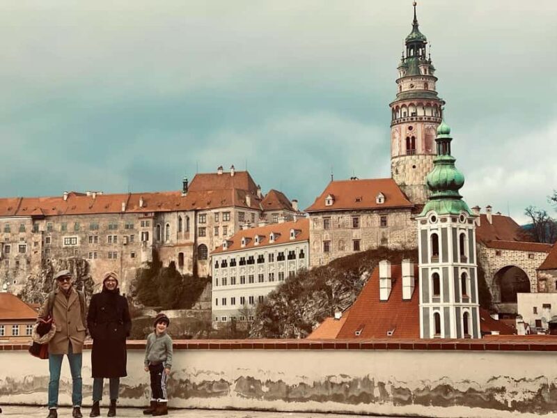 Prague to eský Krumlov Tour (Hluboká & Holaovice optional) - Experience a Fully Guided Private Day Trip to Cesky Krumlov from Prague