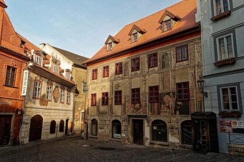 Prague: to Passau with walking Guided Tour in eský Krumlov - Guided Walking Tour of Cesky Krumlov