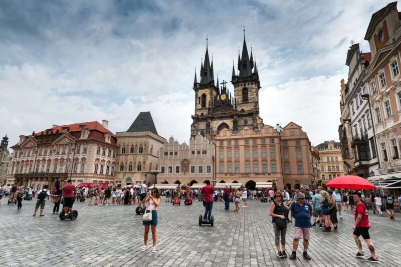 Prague Tour in Spanish - Explore Prague in Spanish for an Authentic Local Experience