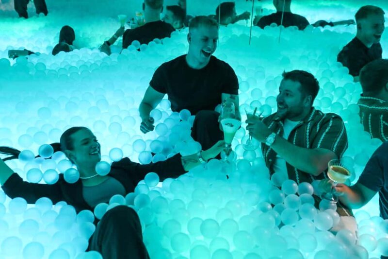 Prague: Traditional Czech Baking Class - Meeting Point and Accessibility