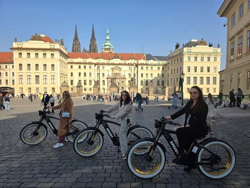 Prague Viewpoints & Historical Ebike Tour - Pacing and Physical Requirements