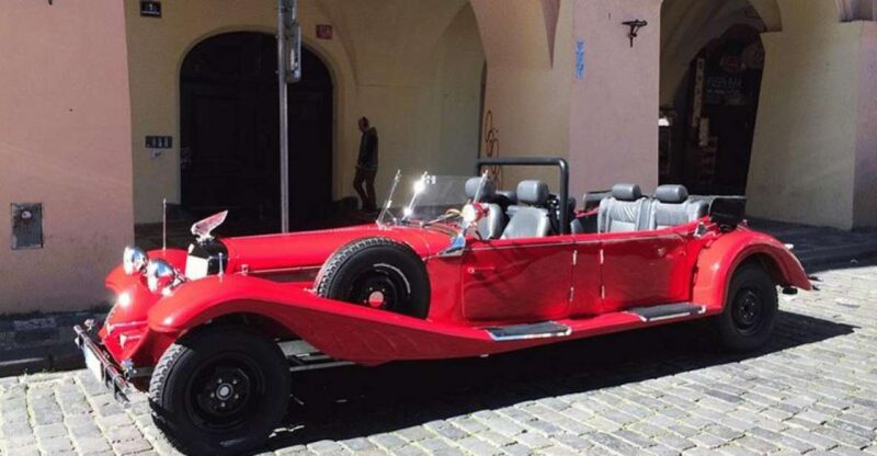 Prague: Vintage Car Ride and Walking Tour - The Guide: Knowledgeable and Personable