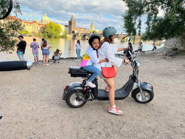 Prague: VIP Private 3 hours E-scooter tour with guide - From the Old Town Square to the Prague Castle District