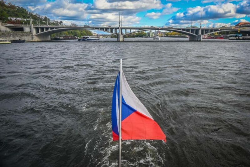 Prague: Vltava River Cruise in Jazz Style and Commentary - Highlights of the Prague Vltava River Cruise in Jazz Style and Commentary