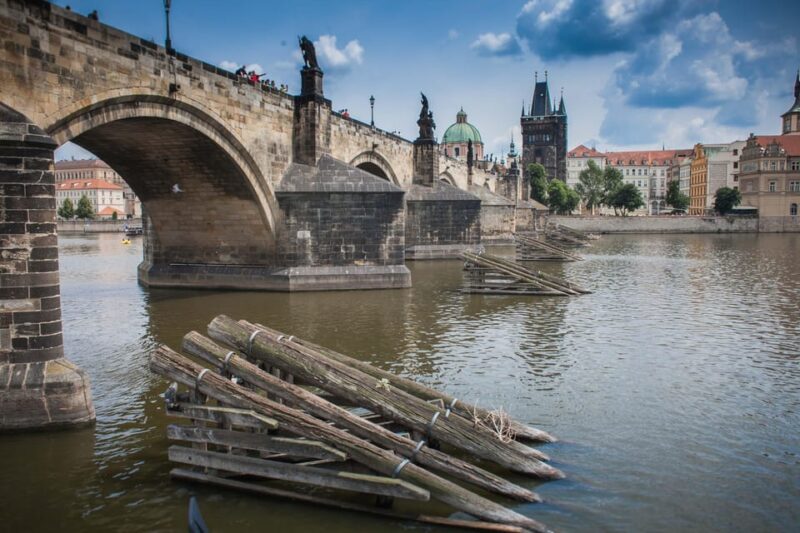 Prague: Vltava River Evening Dinner Cruise - Practical Details: Meeting Point and Cancellation Policy