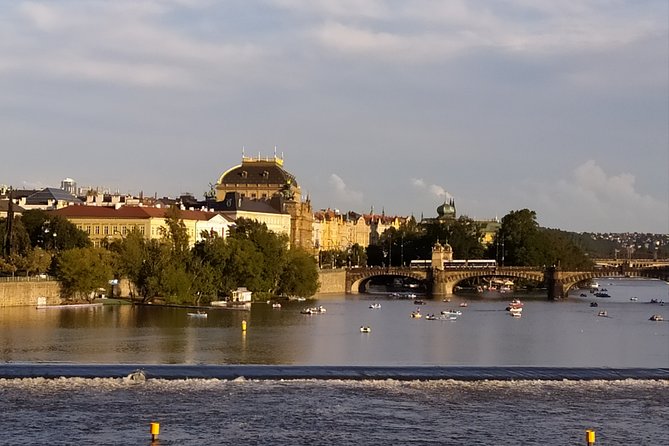 Prague Vltava River Lunch Cruise - Key Points
