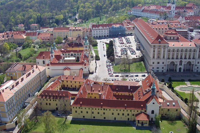 Prague Walking Tour Following in Mozart's Footsteps - The Petrin Hill Experience