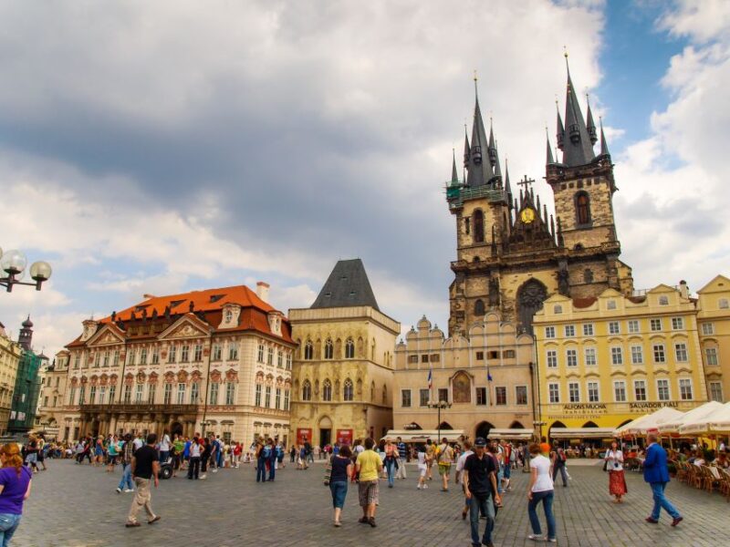 Prague: Walking Tour & Virtual Reality Experience - The VR Time-Travel Experience