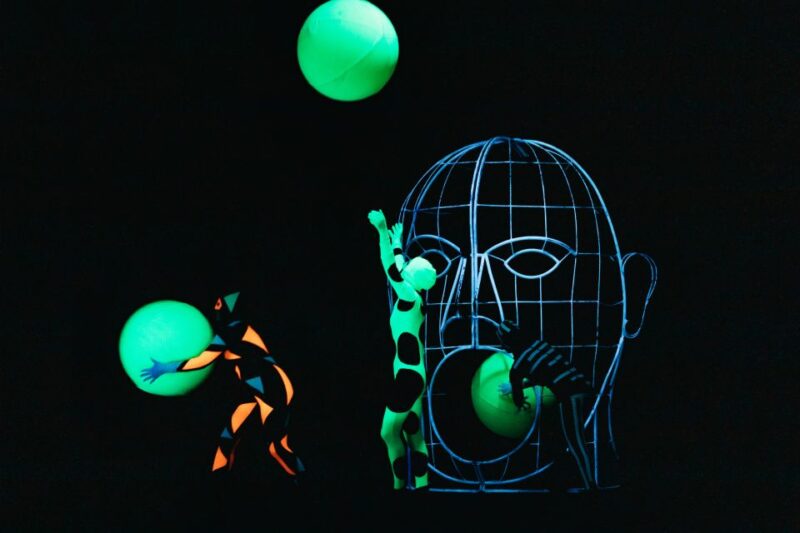 Prague: WOW Show Black Light Theater - The Experience for Families and Kids
