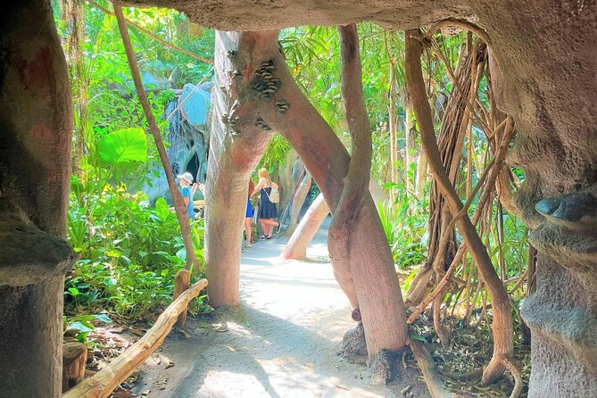 Prague Zoo Ticket with Online Audio Guide - What the Online Audio Guide Offers