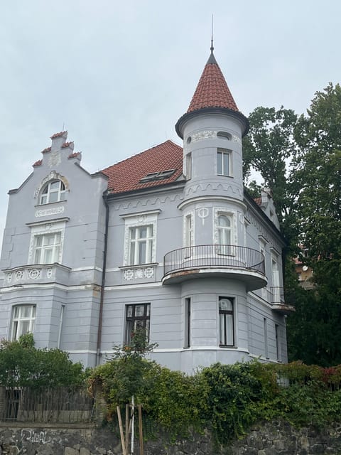 Pragues secrets of famous lovers. Romantic walking tour - A Romantic Walk Through Prague’s Love Stories and Scenic Vistas