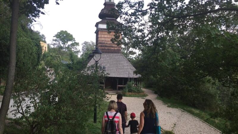 Pragues secrets of famous lovers. Romantic walking tour - Suitable for Lovers and Literature Enthusiasts