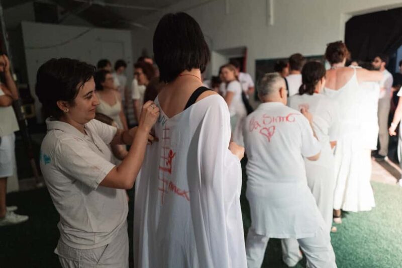 Prato: check out Chinatown and paint in a real artist's studio with an aperitif - Convenient Meeting Point and Accessibility