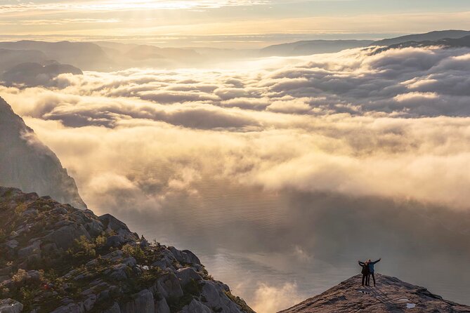 Preikestolen Sunrise Hike And Breakfast Buffet - Unique Features of the Guided Sunrise Hike